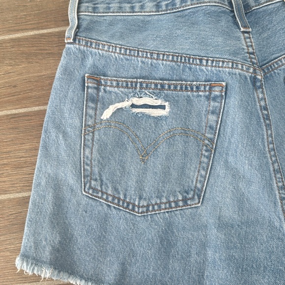 Levi's Blue Distressed Jean Shorts High-Waisted - Picture 8 of 8